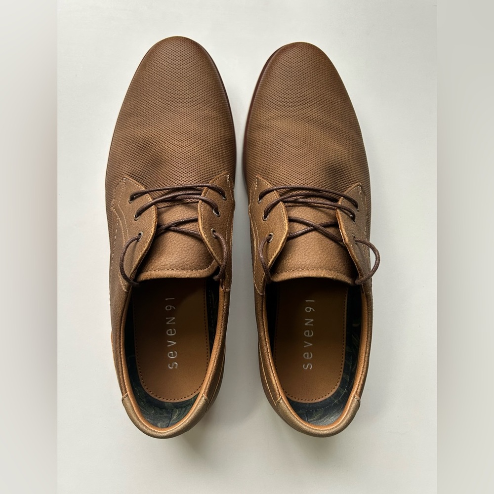 Seven 91 Men's Oxford Shoe Size: 10 Color: Brown